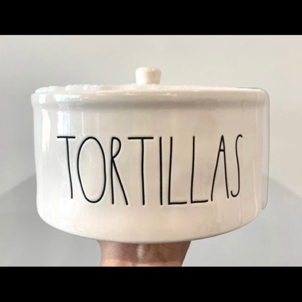 Rae Dunn tortilla holder